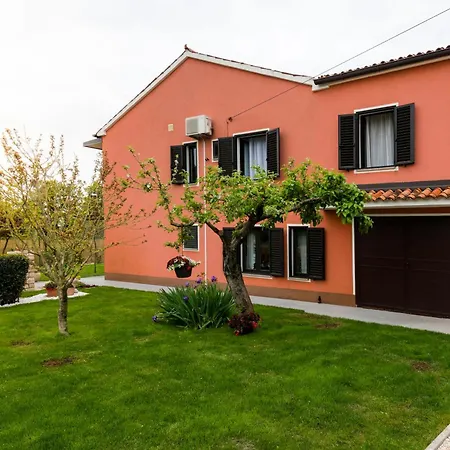 Roza Villa